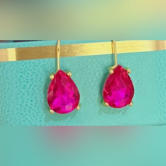 Elegant Gold and Pink Teardrop Earrings - Picture 3 of 4